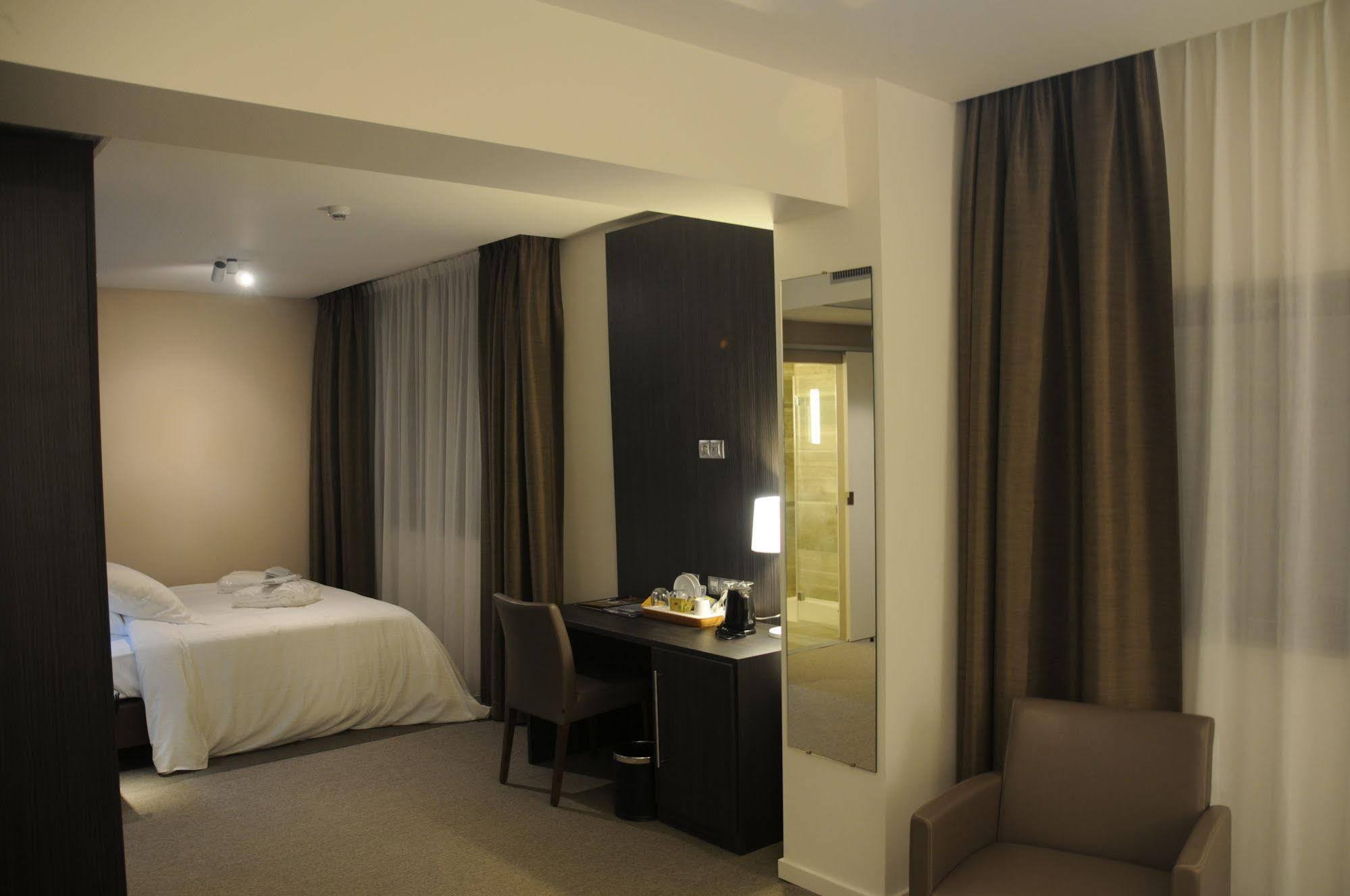 Tower Hotel 알스트 외부 사진